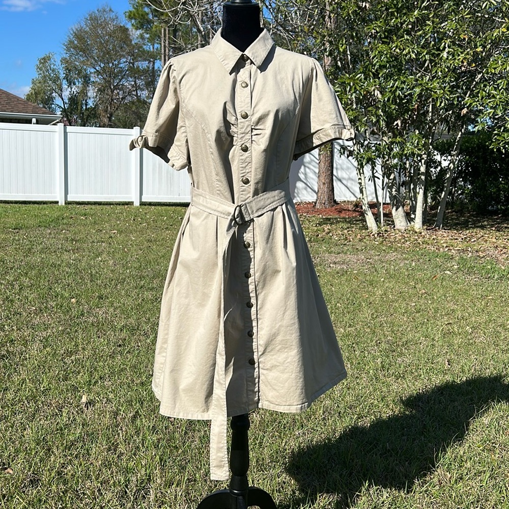 . Never worn Lane Bryant button down dress w/ removable belt